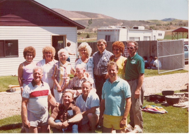 1989 Reunion (b) June, Colleen, Mary, Sergene, William, Millie, Dale (f) Donald, Ross, Bill, Dale, Larry